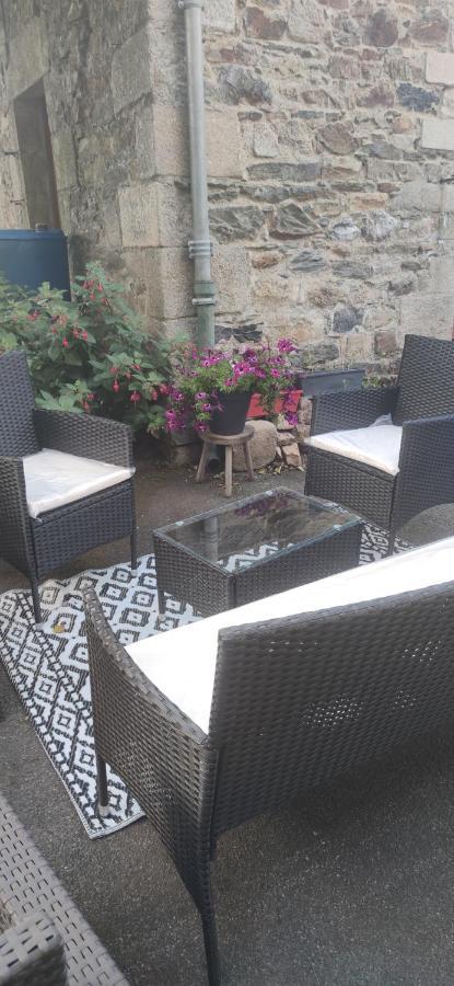 Relais De La Tour Apartman Callac Kültér fotó