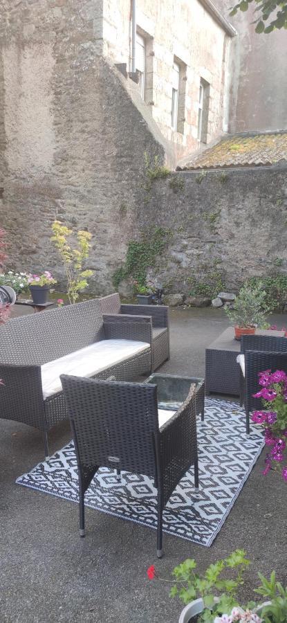 Relais De La Tour Apartman Callac Kültér fotó